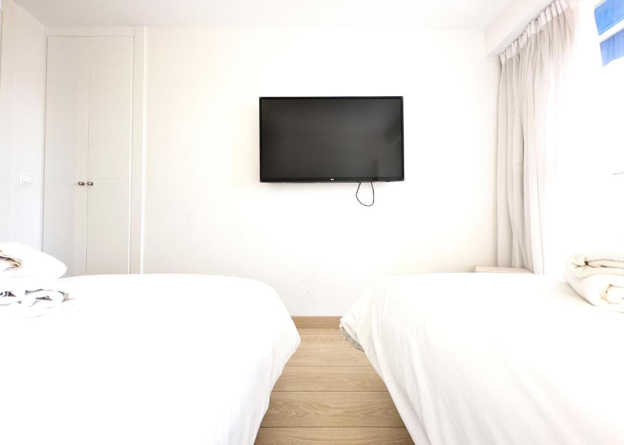 Skol 514 East Facing Duplex Apartment With Sea Views 마르베야 외부 사진